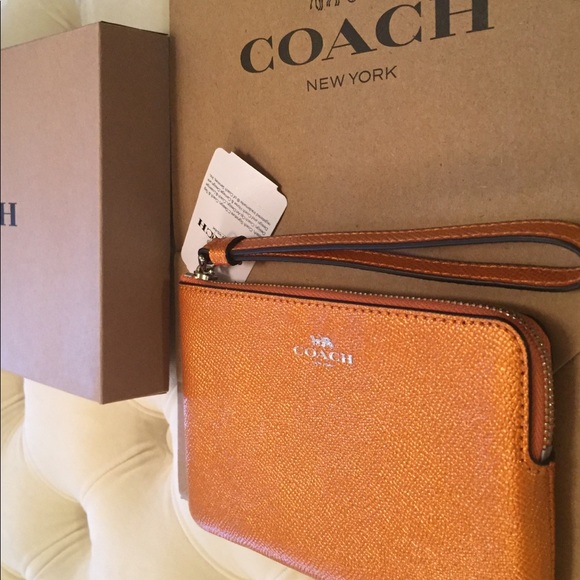 🔥Final Price🔥Authentic Coach Wristlet - Picture 2 of 5